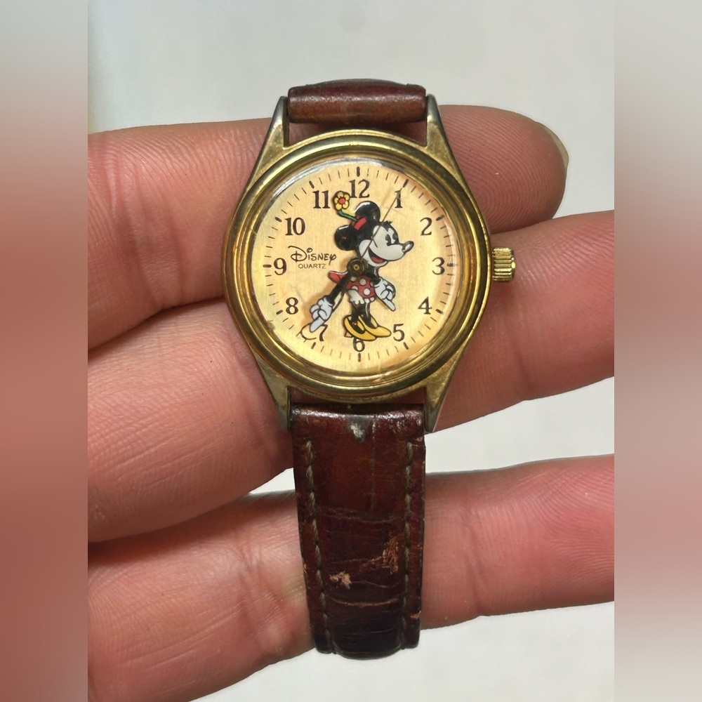 Vintage MINNIE MOUSE Disney Time Works Strap Watch-Gold Case *Needs New Battery*